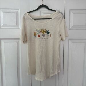 Women's M western cream Graphic Tee with cactus design: boho